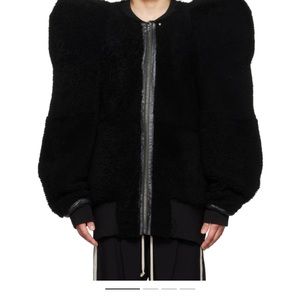 RICK OWENS
Black Kunst Shearling Jacket